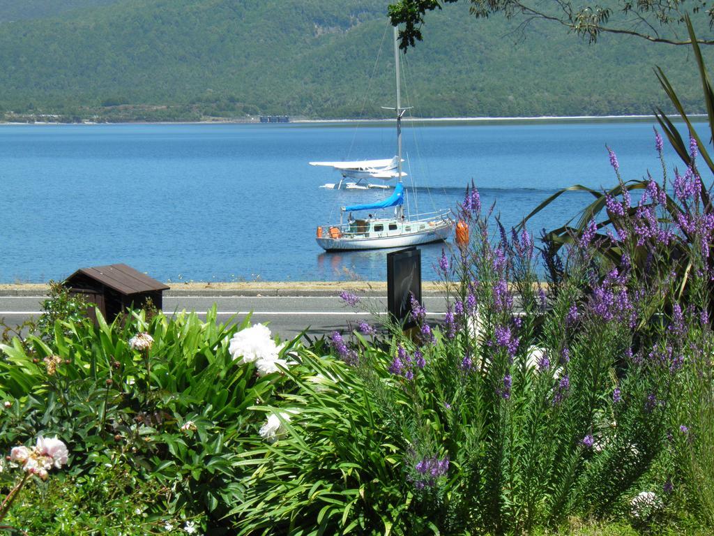 蒂阿瑙湖 湖畔旅馆汽车旅馆 外观 照片